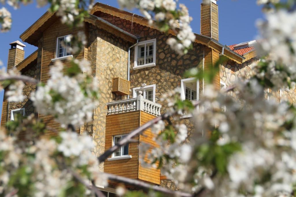 Hotel Le Palais Des Cerisiers Azrou Exterior foto